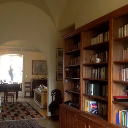 Home Suite Home Πανσιόν Giarre